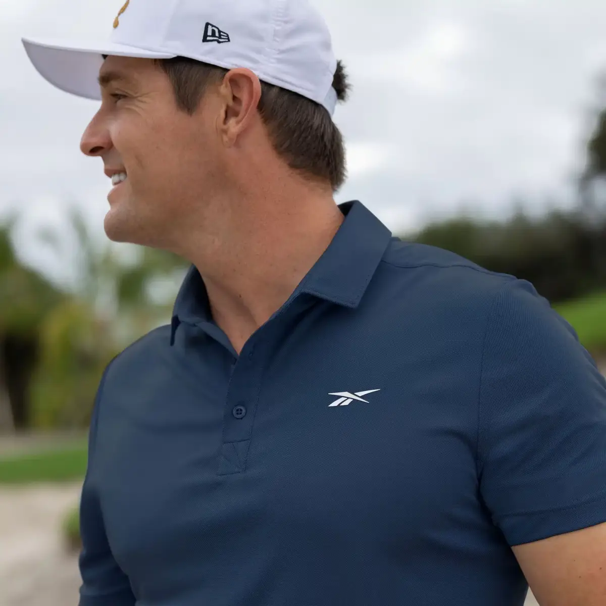 Herren-Poloshirt mit kurzen Ärmeln aus gebondetem Micro-Piqué