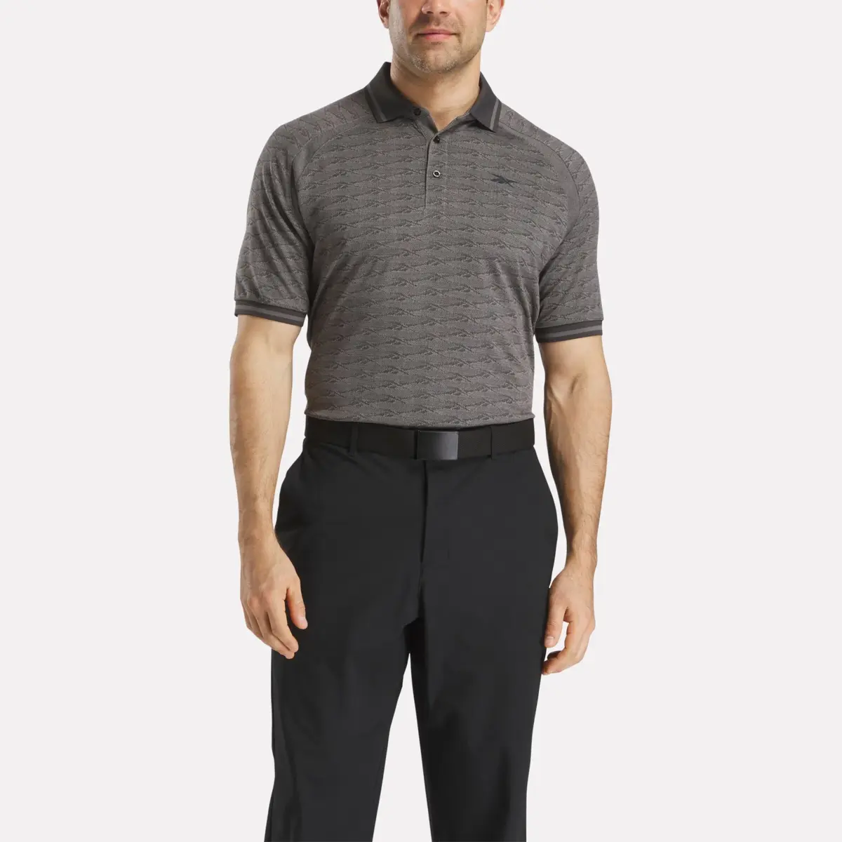 Herren-Poloshirt mit kurzen Ärmeln, tonalem Vector-Jacquard und geripptem Kragen Herren-Poloshirt mit kurzen Ärmeln, tonalem Vector-Jacquard und geripptem Kragen