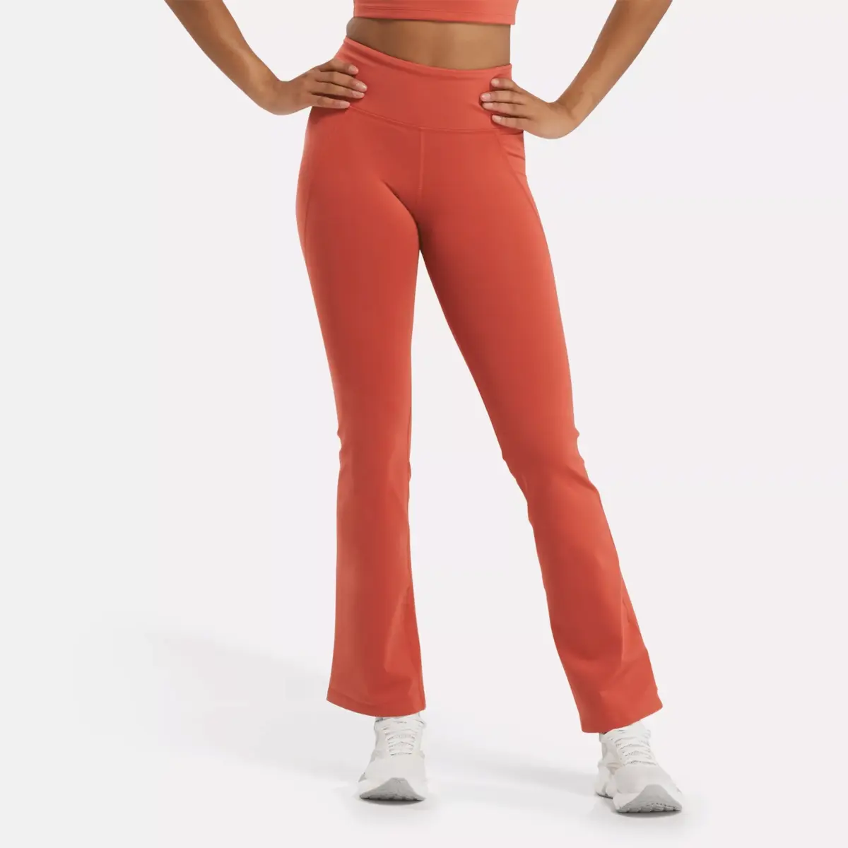 Lux High-Rise Mini-Flare-Hose für Damen