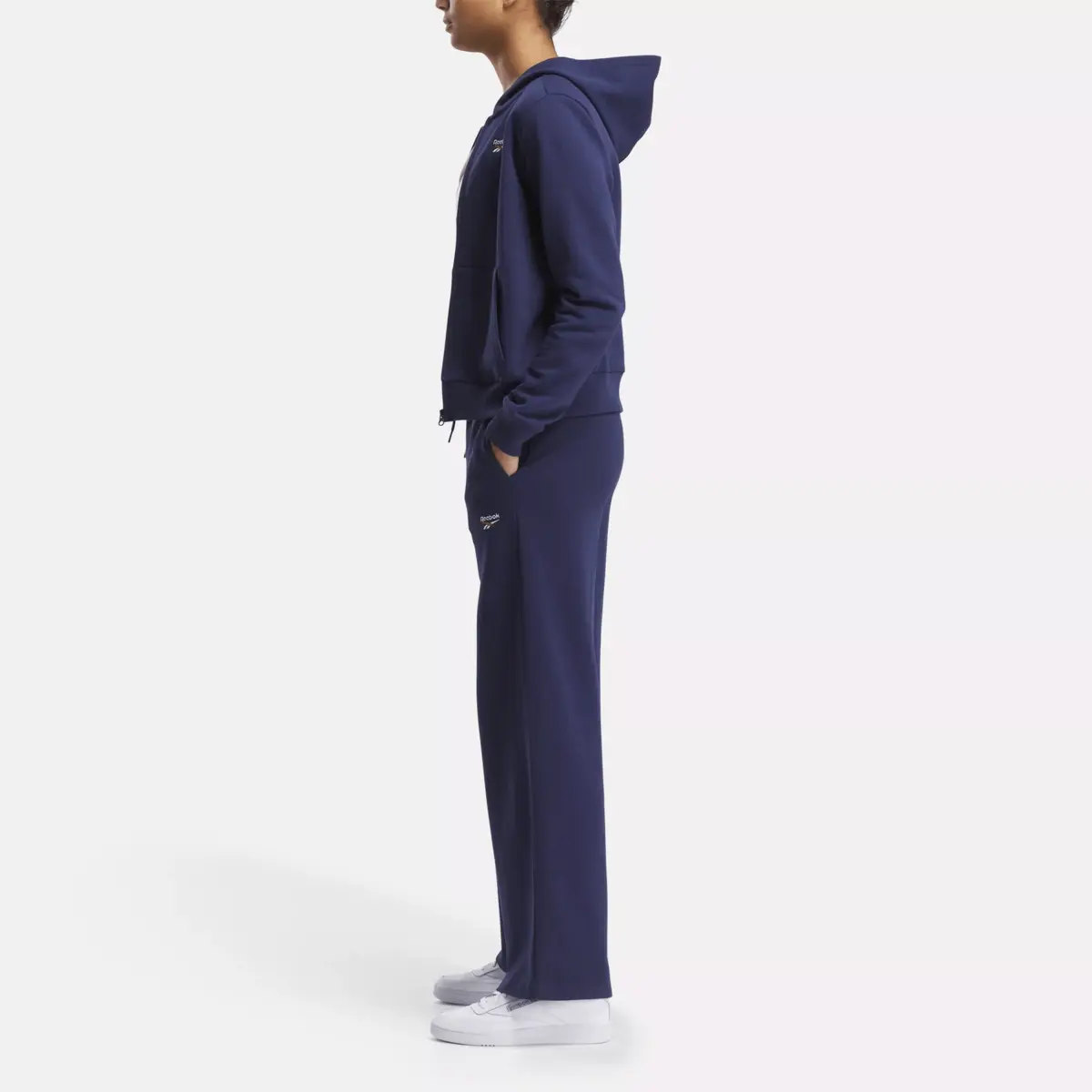 Reebok Identity Fleece-Hose mit kleinem Logo und weitem Bein für Damen